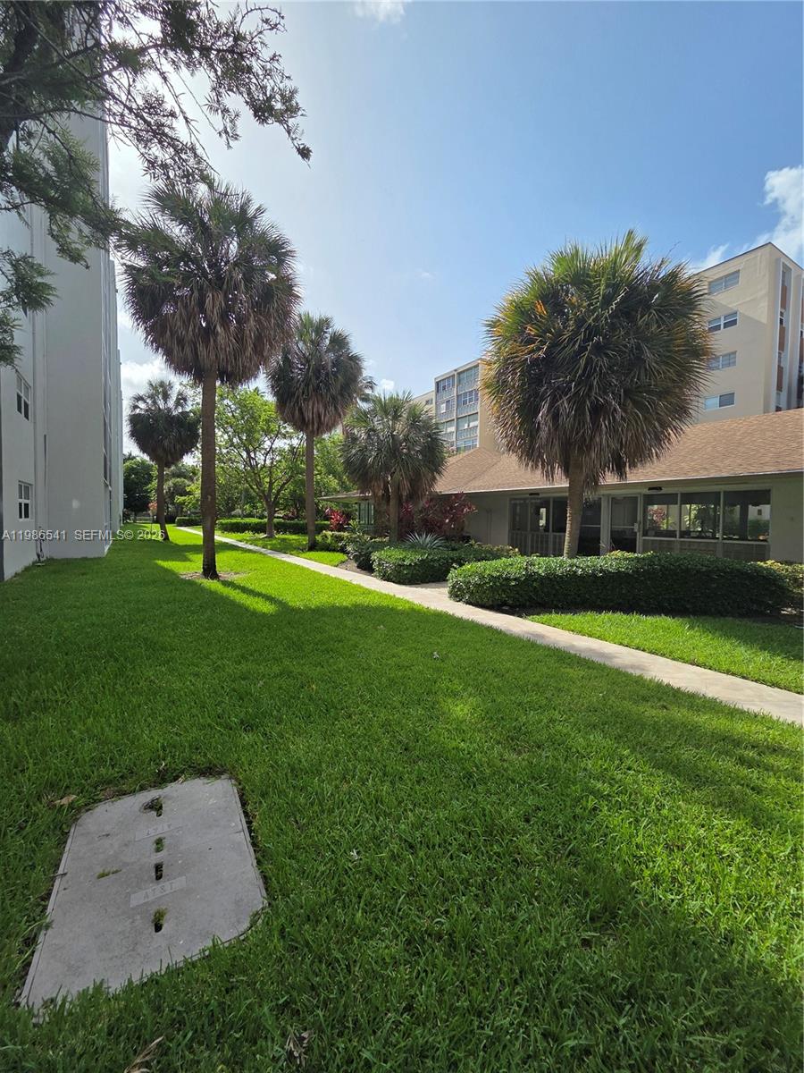 View photos, virtual tours, details... 620 NE 12th Ave 101