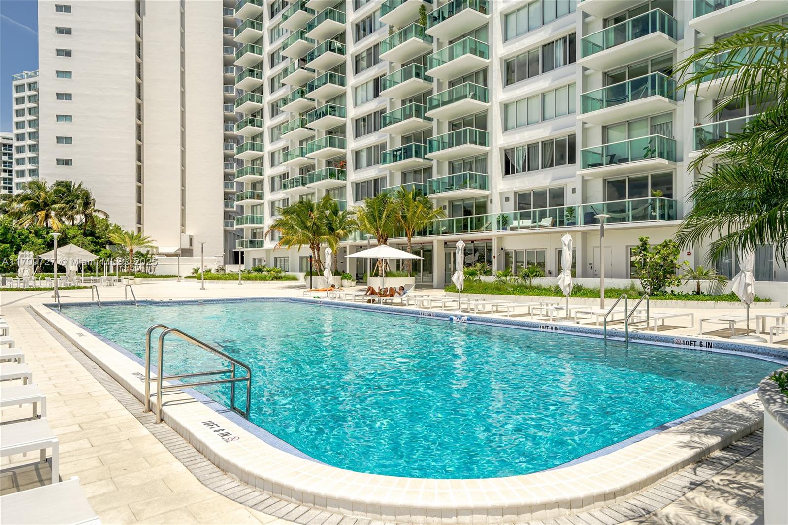MIRADOR 1000 CONDO - Residential