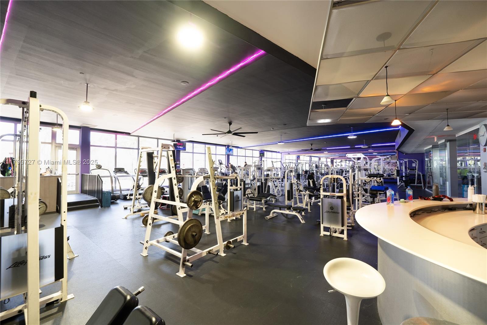 MIRADOR 1000 CONDO - Residential