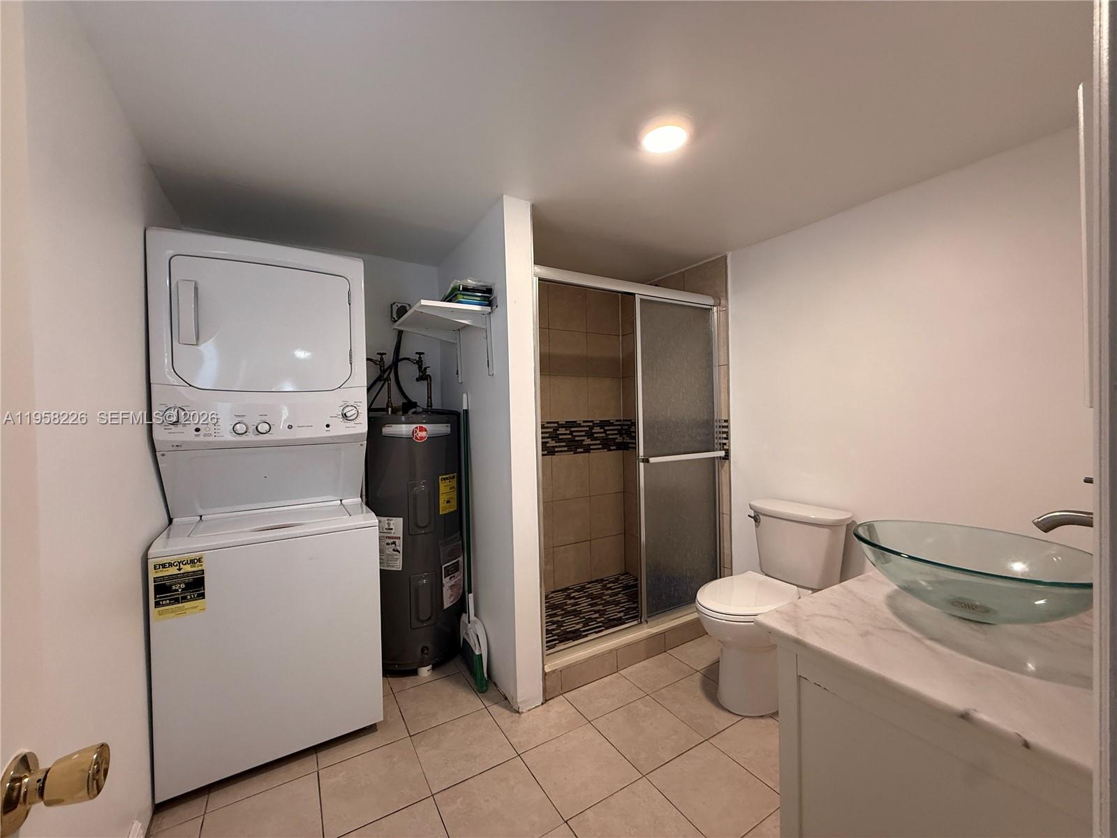 TRAILER CITY - Residential Lease