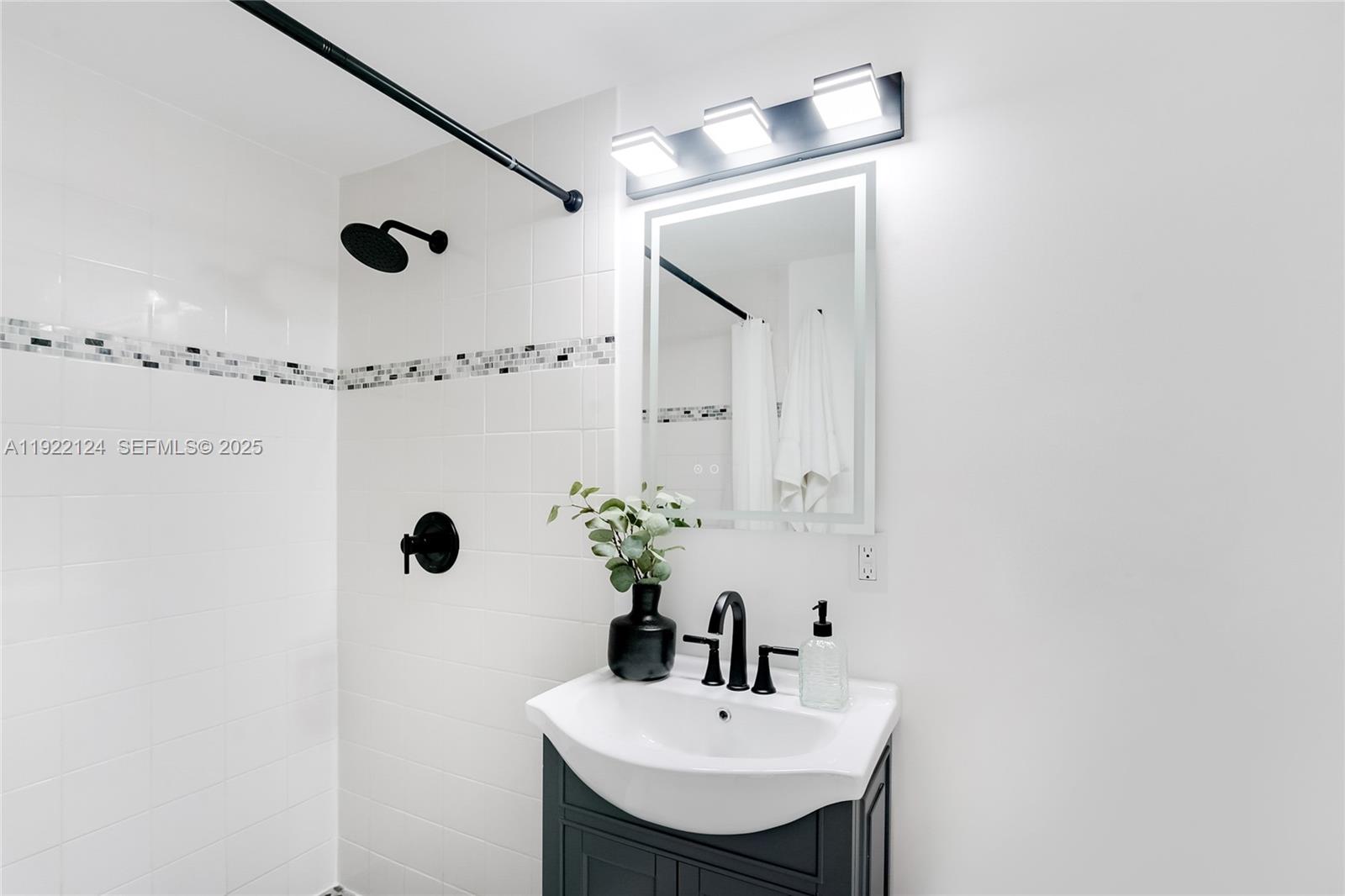 COLLEGE HEIGHTS - Residential