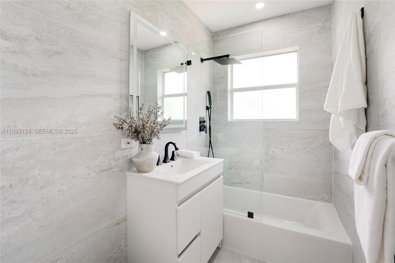 COLLEGE HEIGHTS - Residential