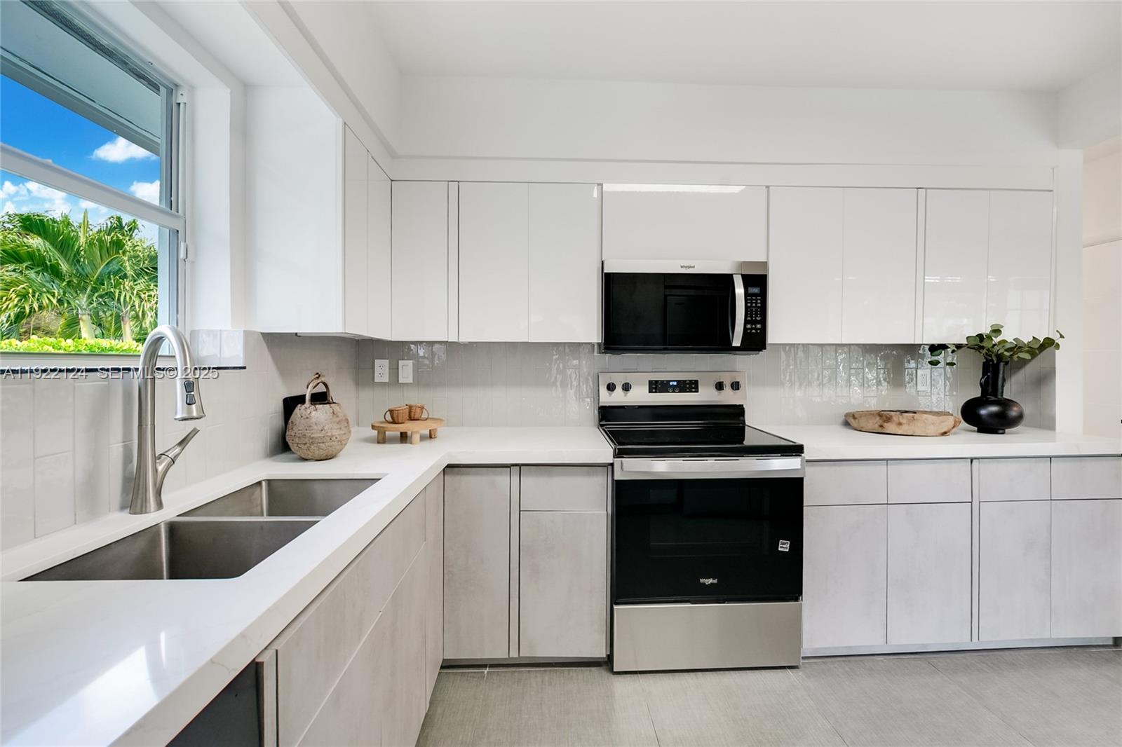 COLLEGE HEIGHTS - Residential