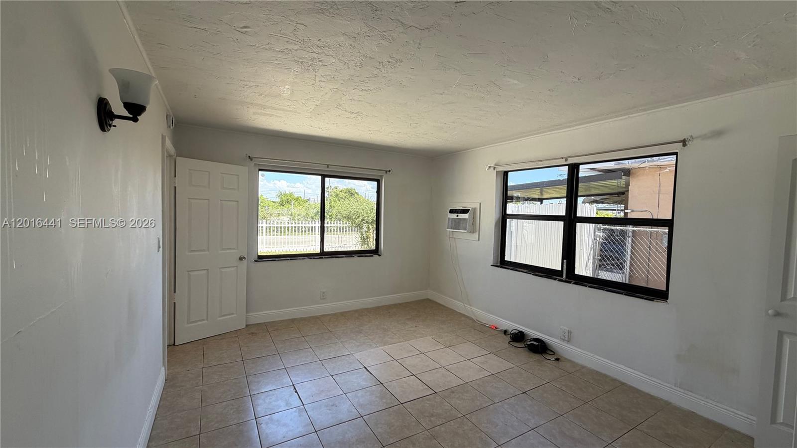 MAGNOLIA GARDENS CONSOLID - Residential Lease