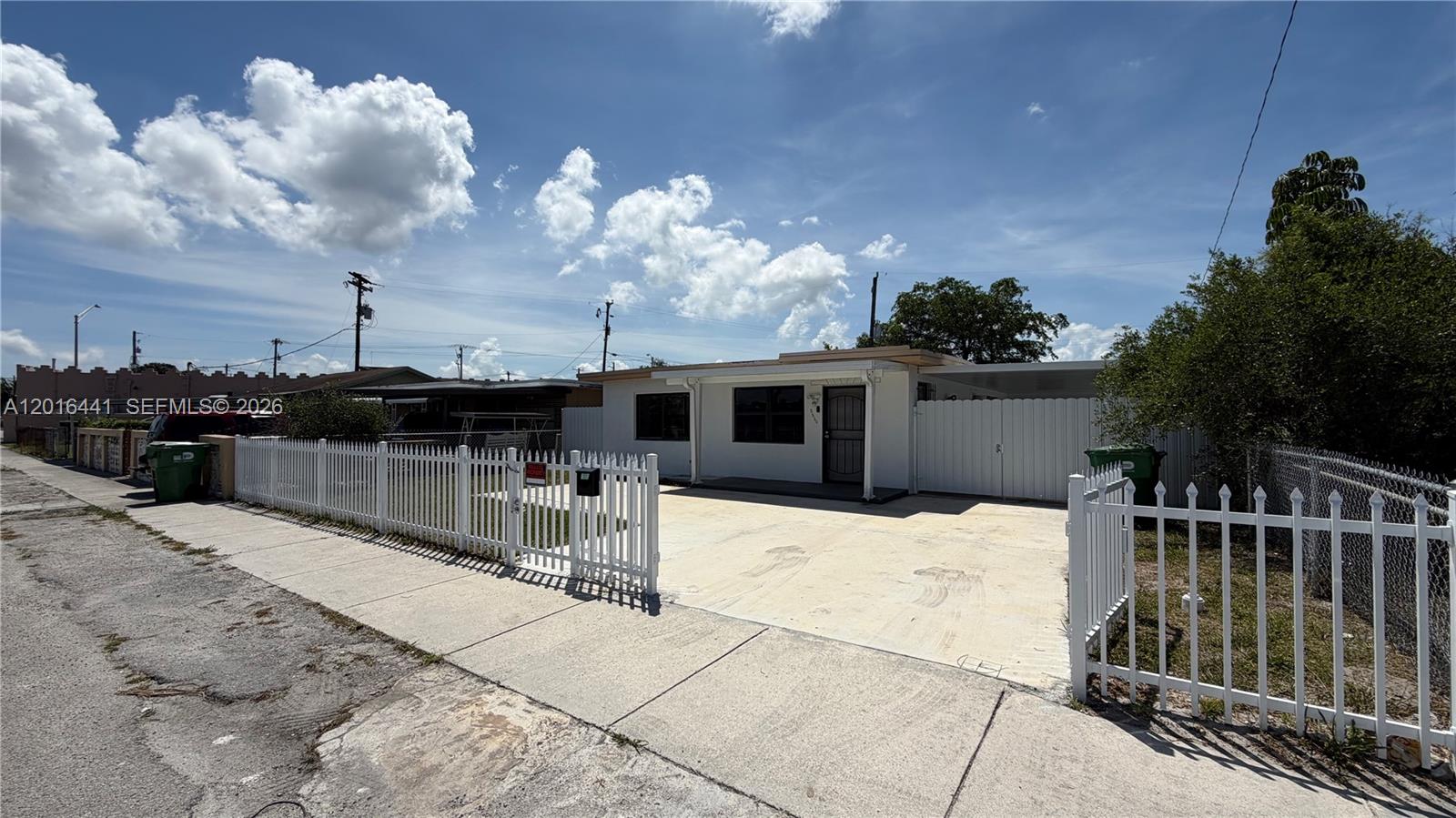 MAGNOLIA GARDENS CONSOLID - Residential Lease