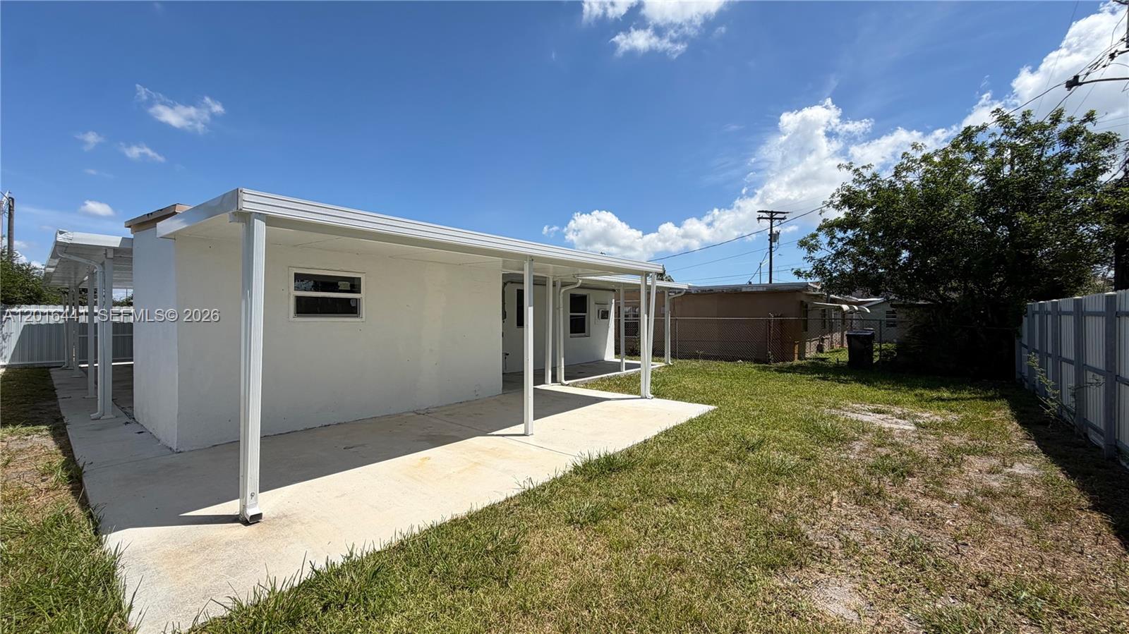 MAGNOLIA GARDENS CONSOLID - Residential Lease