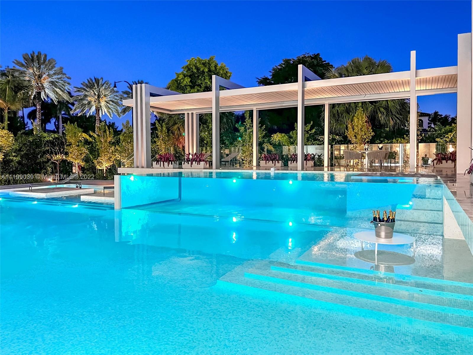 GOLDEN BEACH - Residential