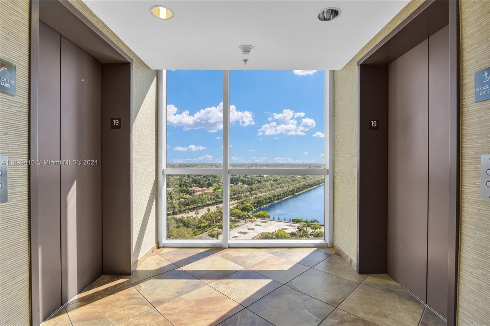 TAO SAWGRASS CONDOMINIUM - Residential