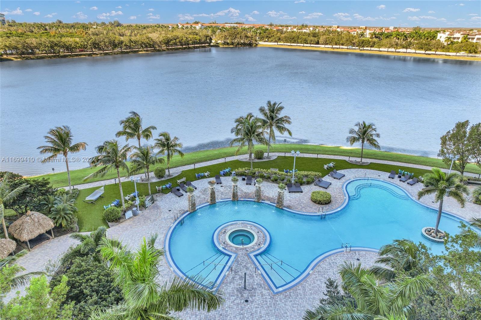 TAO SAWGRASS CONDOMINIUM - Residential