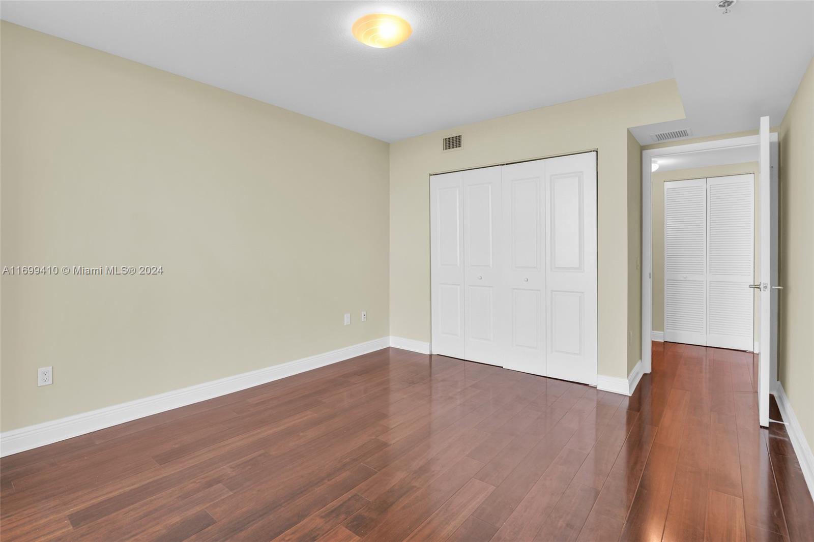 TAO SAWGRASS CONDOMINIUM - Residential