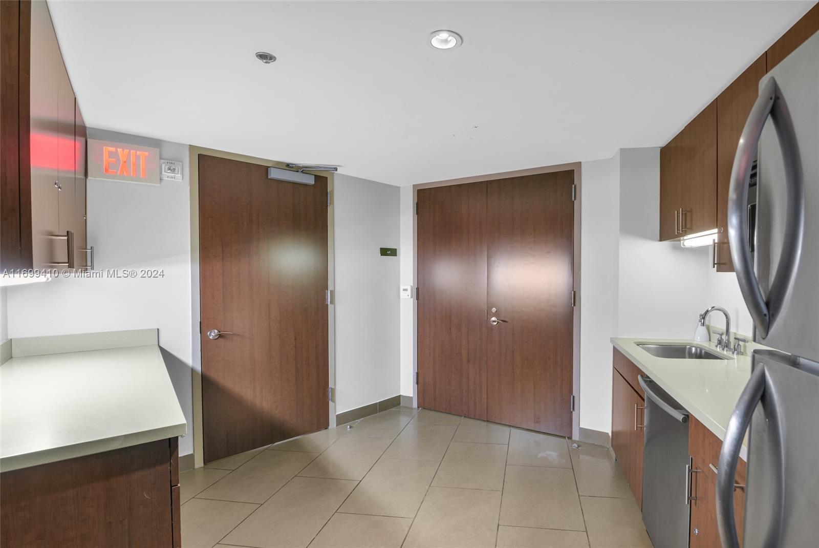TAO SAWGRASS CONDOMINIUM - Residential