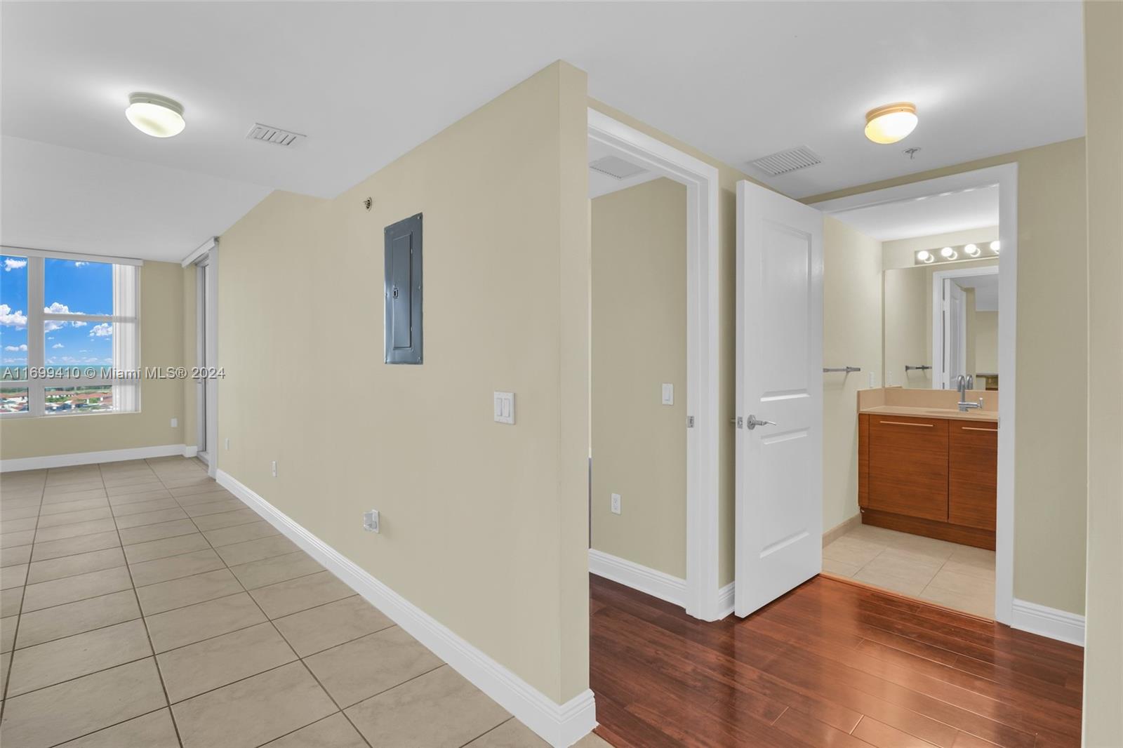 TAO SAWGRASS CONDOMINIUM - Residential