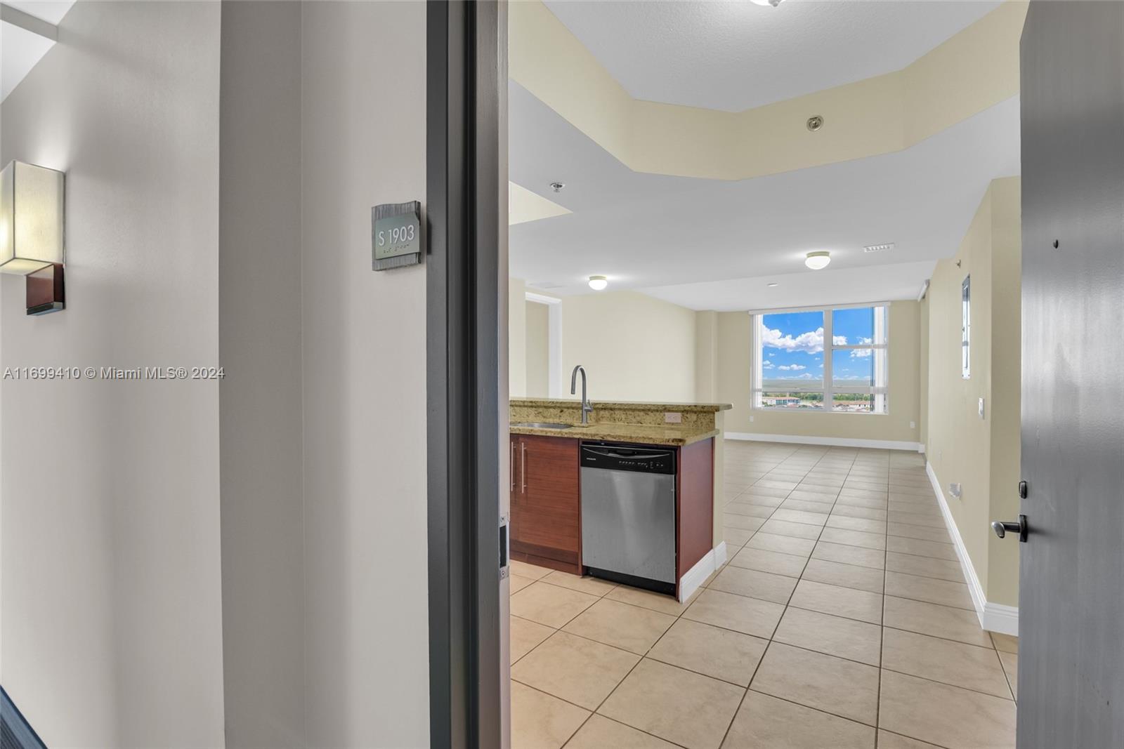 TAO SAWGRASS CONDOMINIUM - Residential