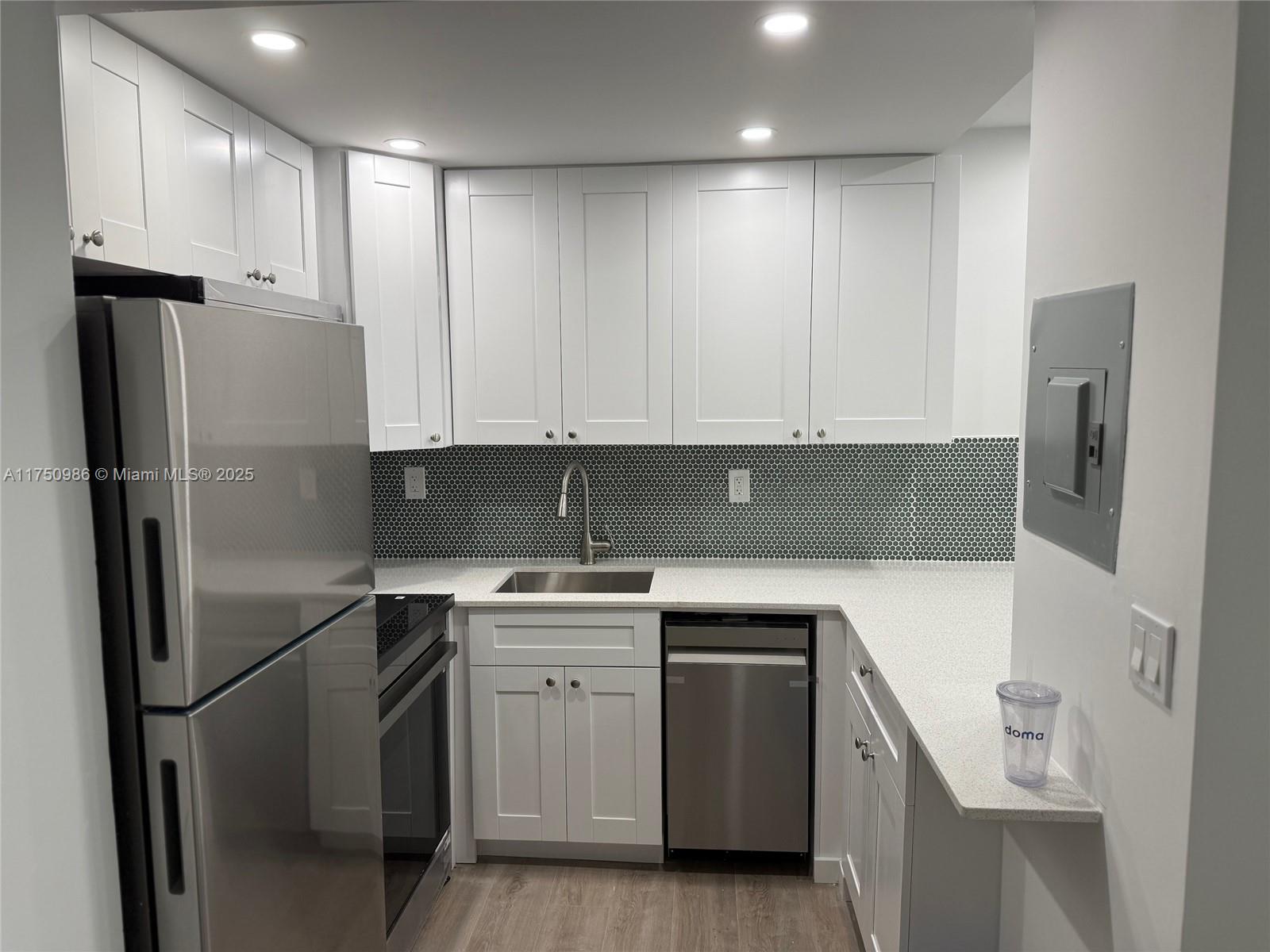 926 Michigan Ave 12