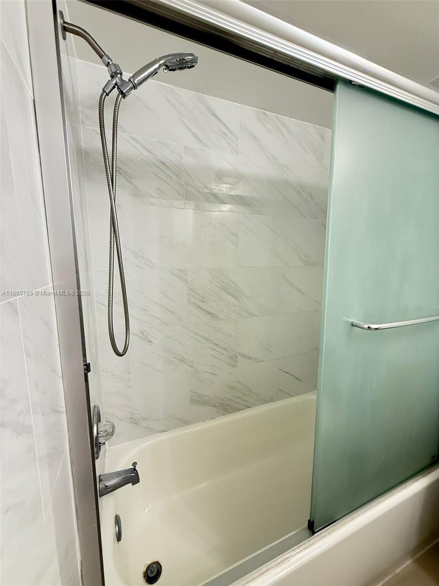 LAKES OF CARRIAGE HILLS - Residential