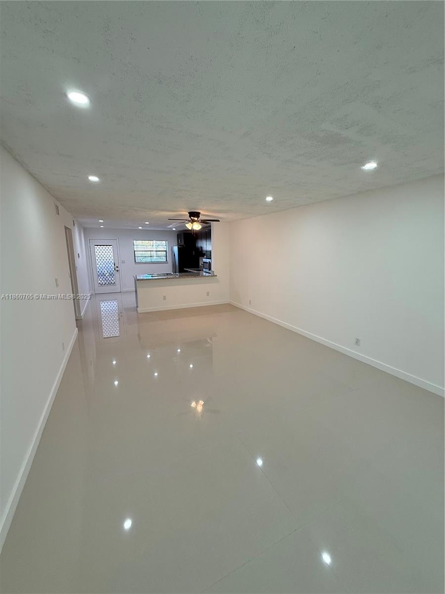 LAKES OF CARRIAGE HILLS - Residential