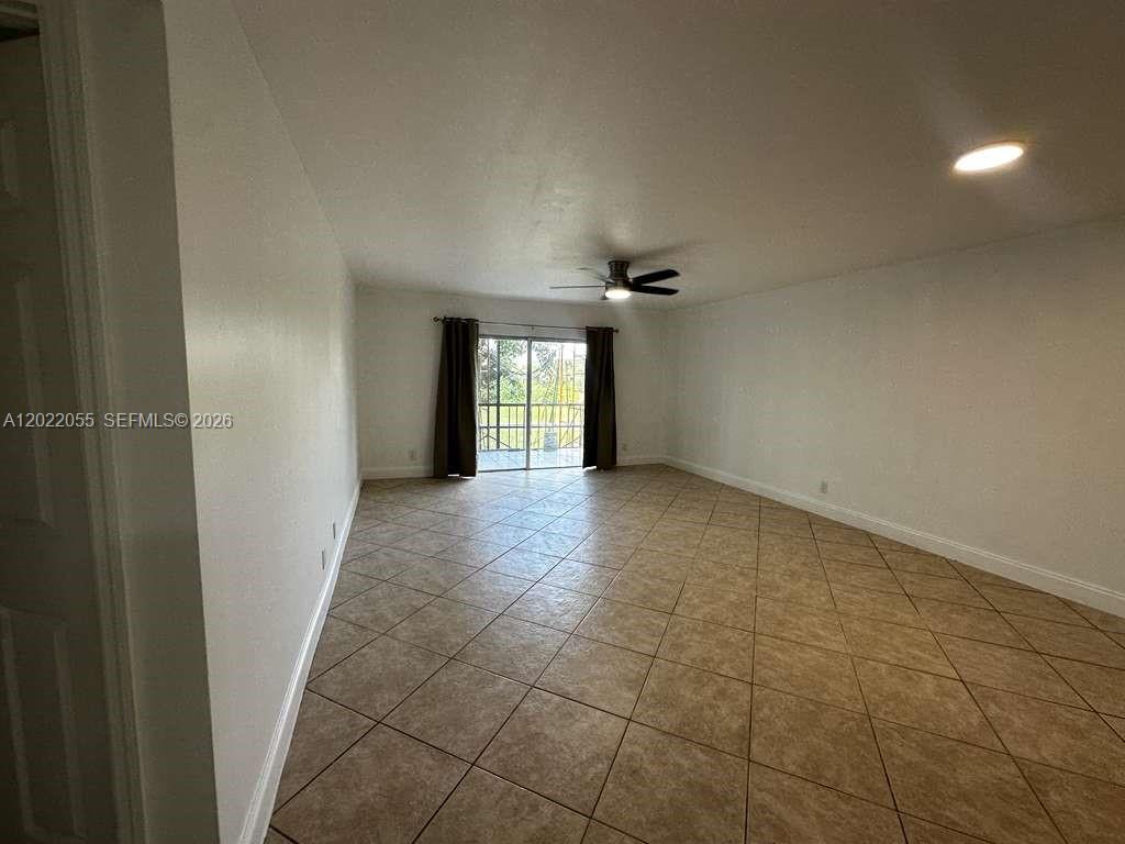 INVERRARY COUNTRY CLUB - Residential