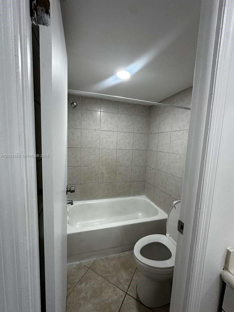 INVERRARY COUNTRY CLUB - Residential