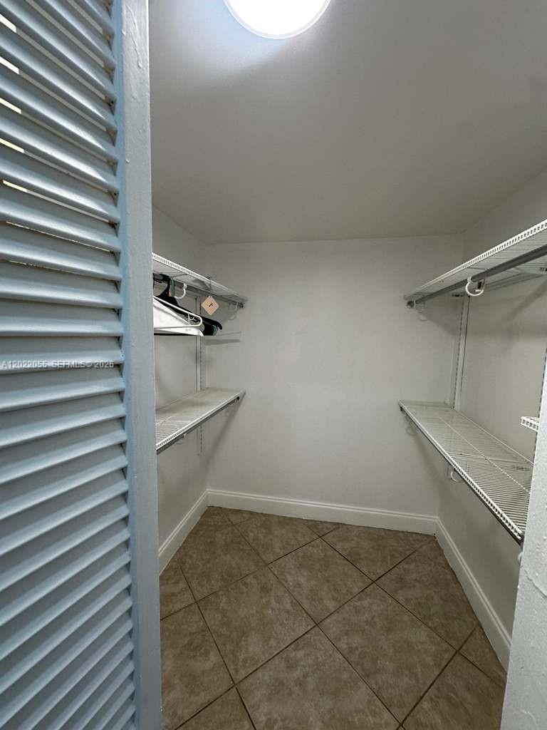 INVERRARY COUNTRY CLUB - Residential