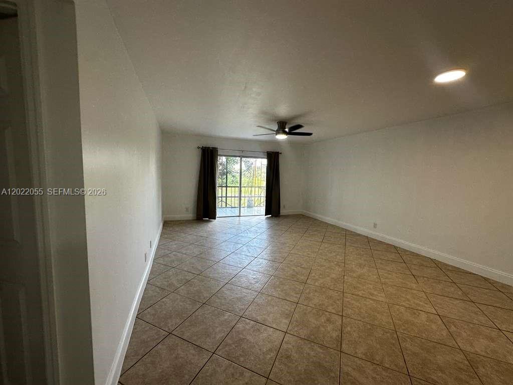 INVERRARY COUNTRY CLUB - Residential