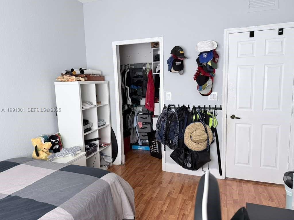 DORAL ISLES NORTH SEC TWO - Residential