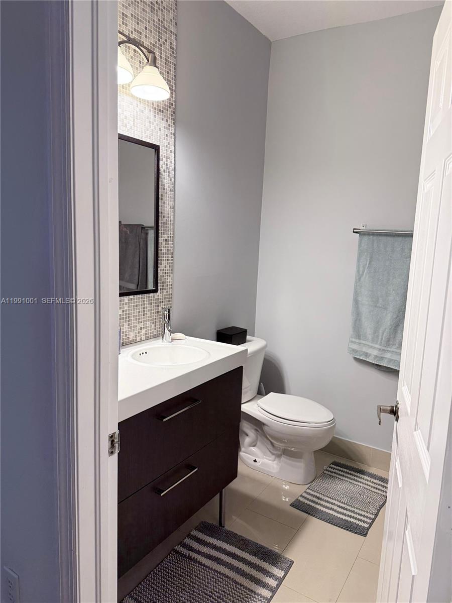 DORAL ISLES NORTH SEC TWO - Residential