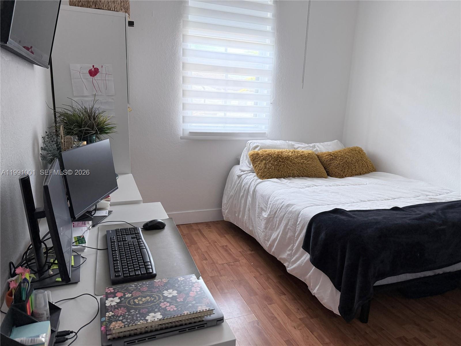 DORAL ISLES NORTH SEC TWO - Residential
