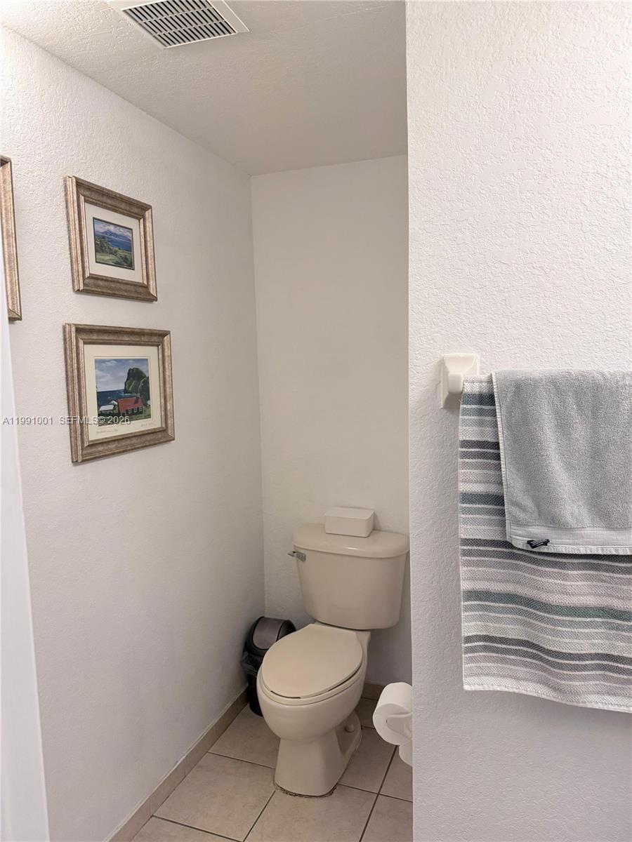 DORAL ISLES NORTH SEC TWO - Residential