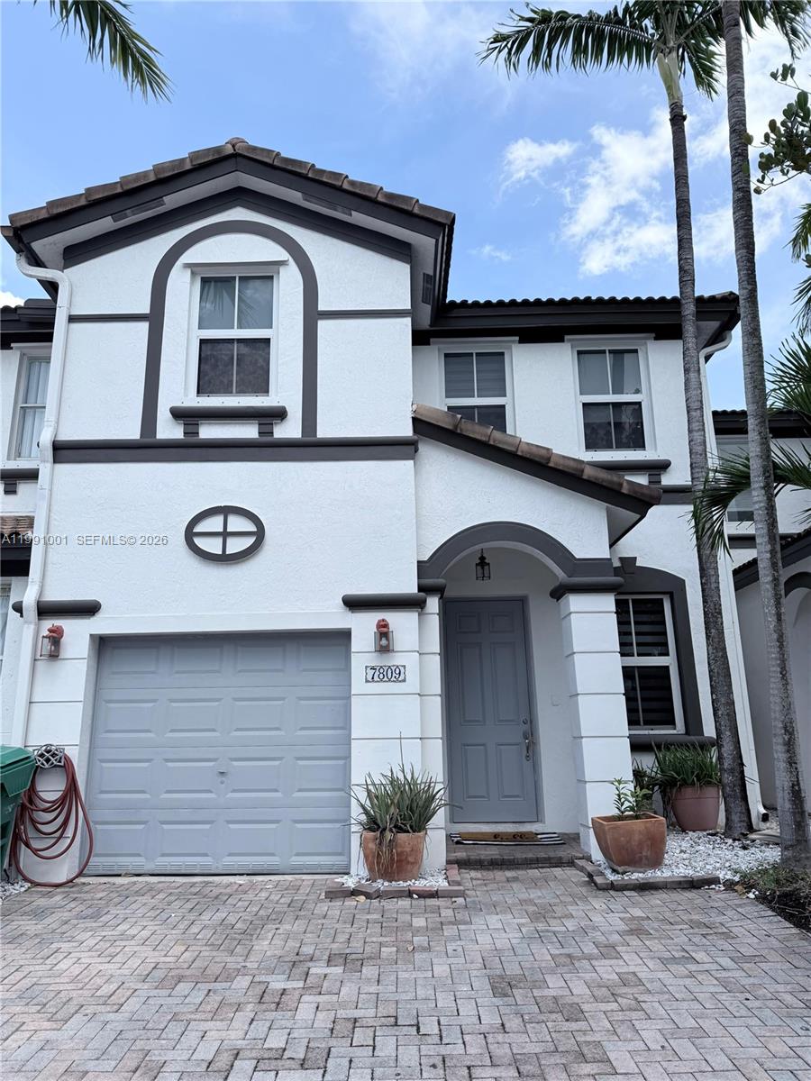 DORAL ISLES NORTH SEC TWO - Residential