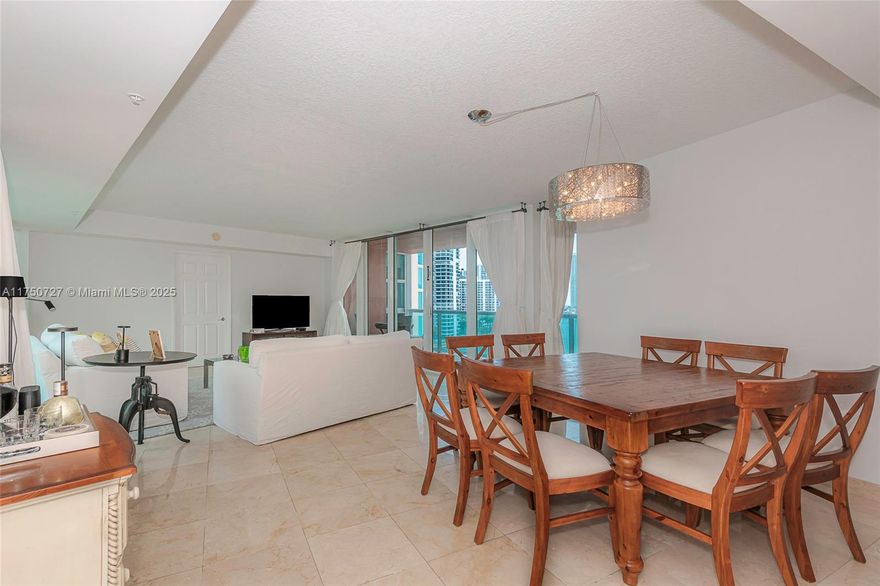 Very Spacious 2 Bed 2.5 Bath Condo in Hidden Bay. Direct view of Sunny Isles Beach. Enjoy both views of the Sunset and Moonrise. Close to Aventura Mall, Shopping, Restaurants, Houses of Worship and More. This unit features a split floor plan with tons of light. The building offers valet service, exercise room, tennis courts, clubhouse and also a Marina conveniently located on the premises.