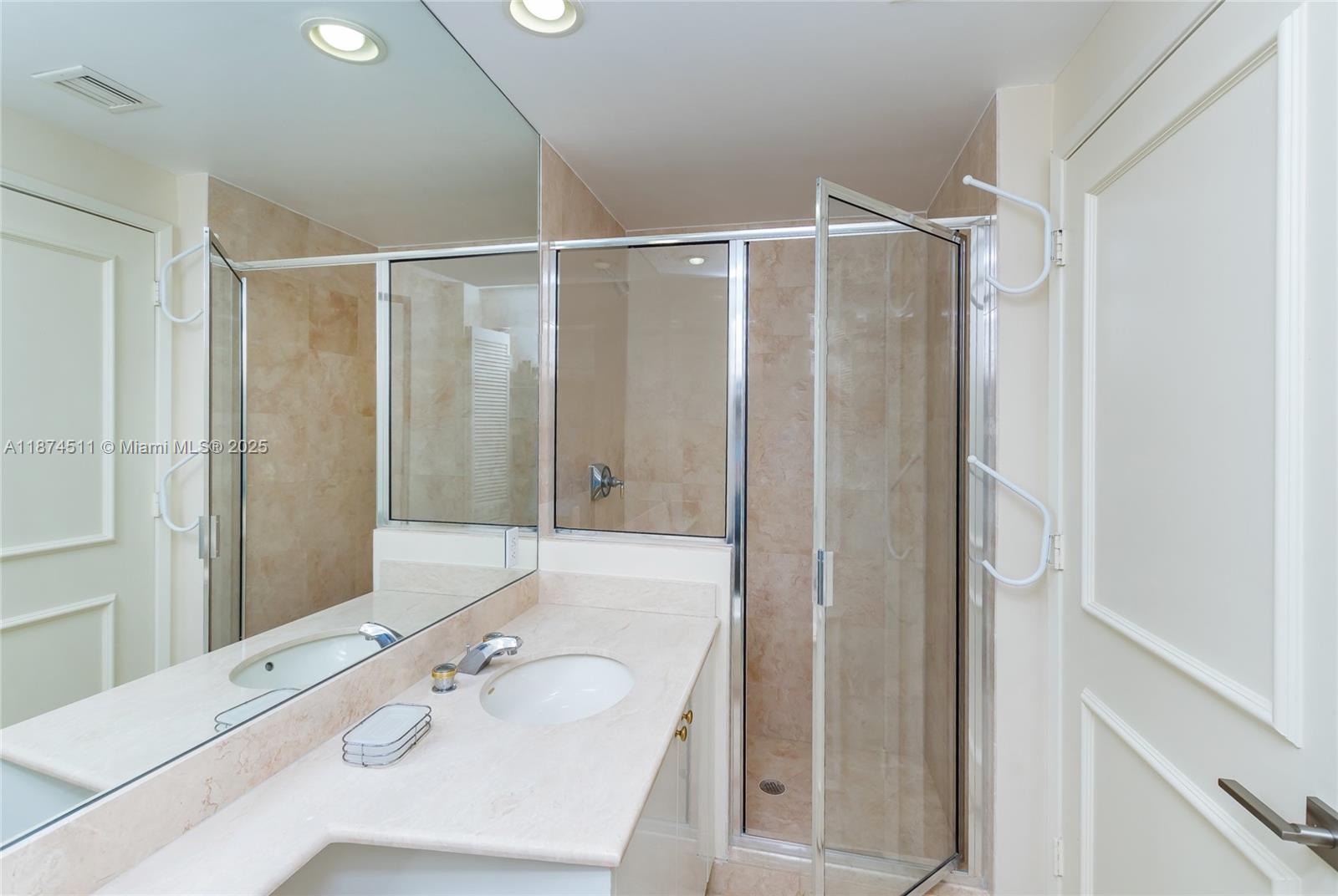 CLUB TOWER TWO CONDO - Residential