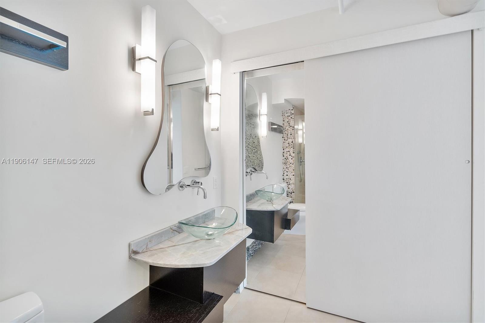 NORTH TOWER AT THE POINT - Residential