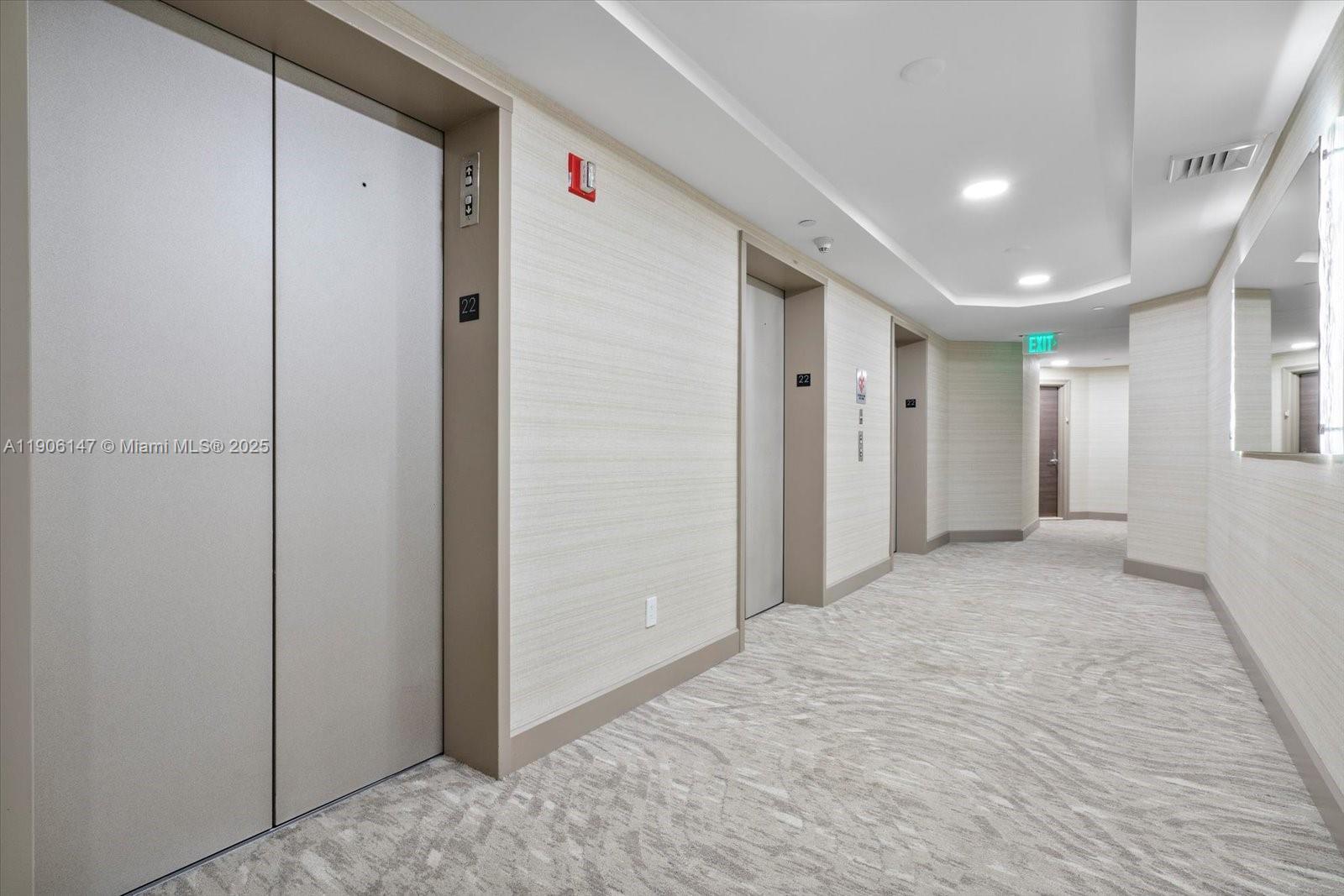 NORTH TOWER AT THE POINT - Residential