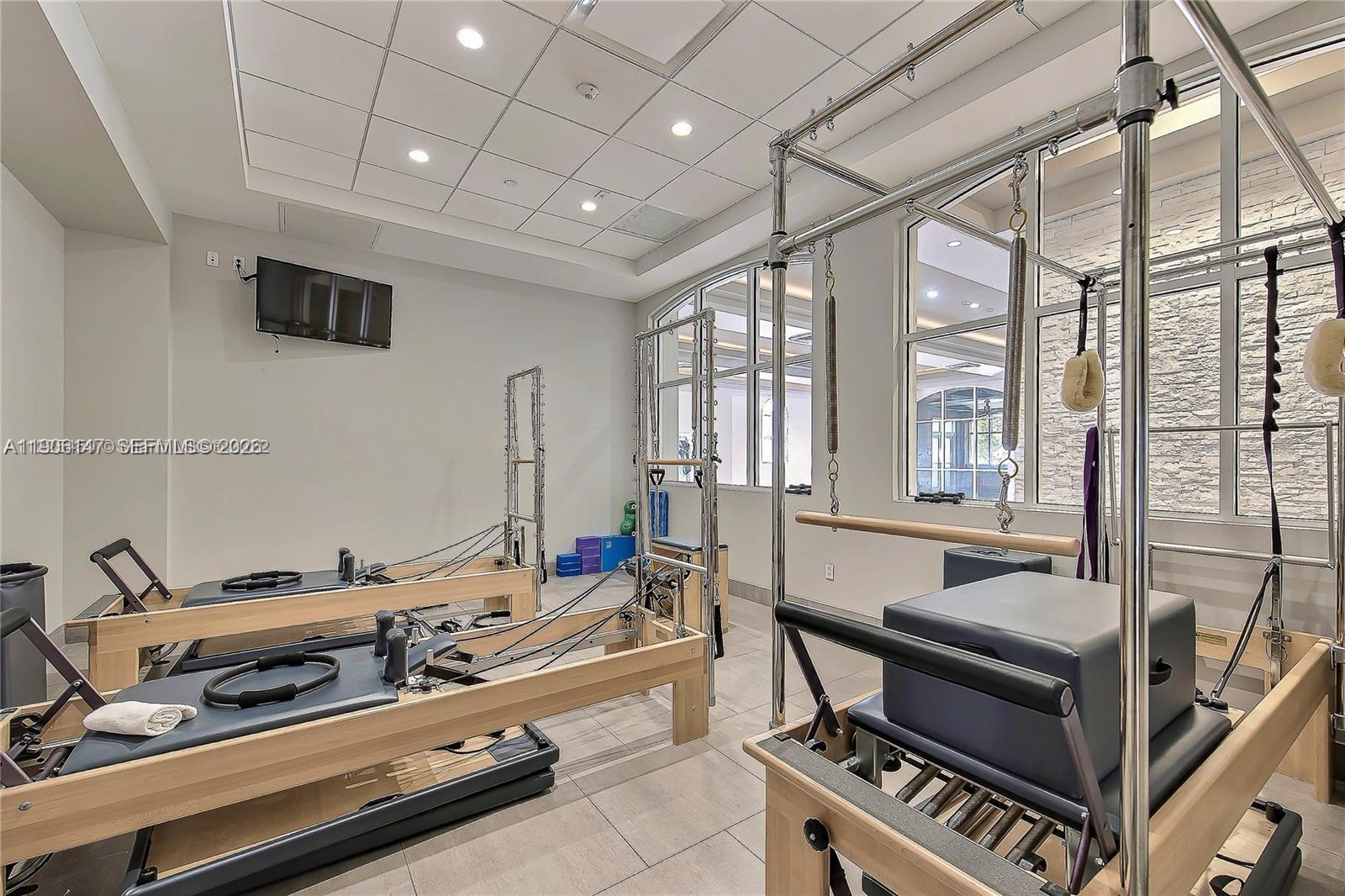 NORTH TOWER AT THE POINT - Residential