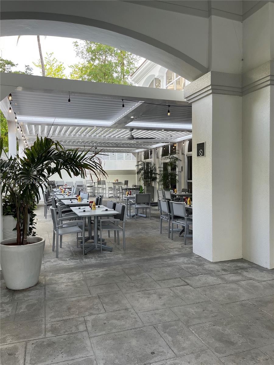 NORTH TOWER AT THE POINT - Residential