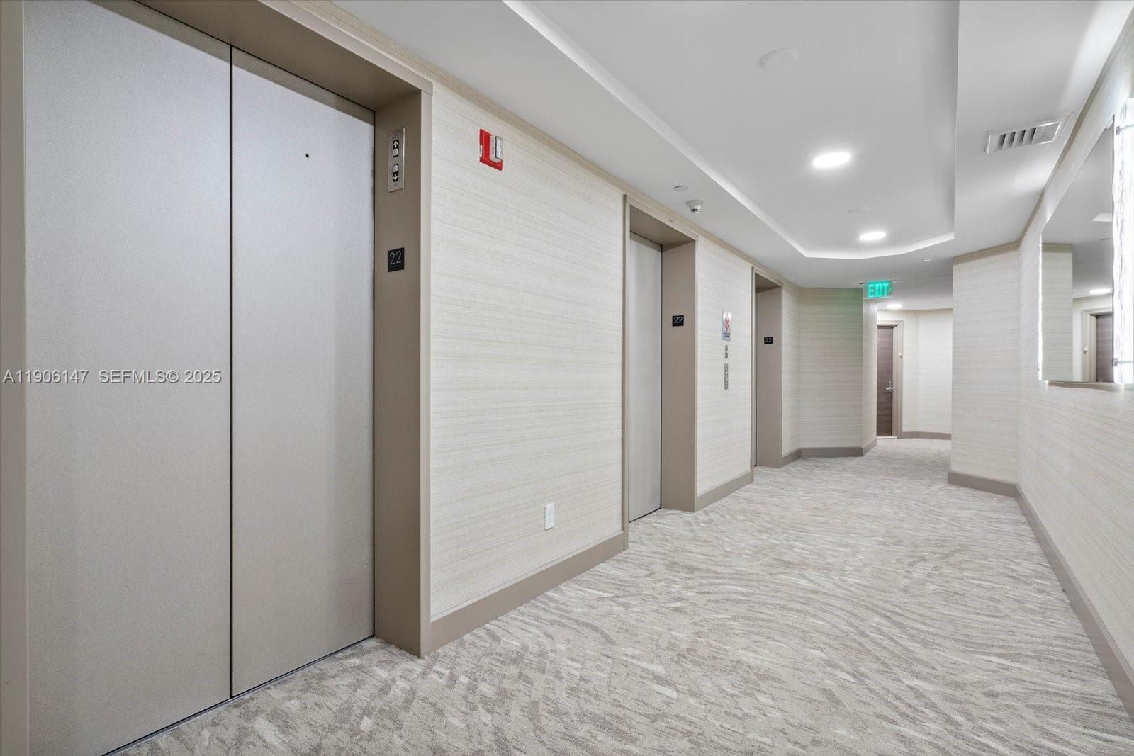 NORTH TOWER AT THE POINT - Residential