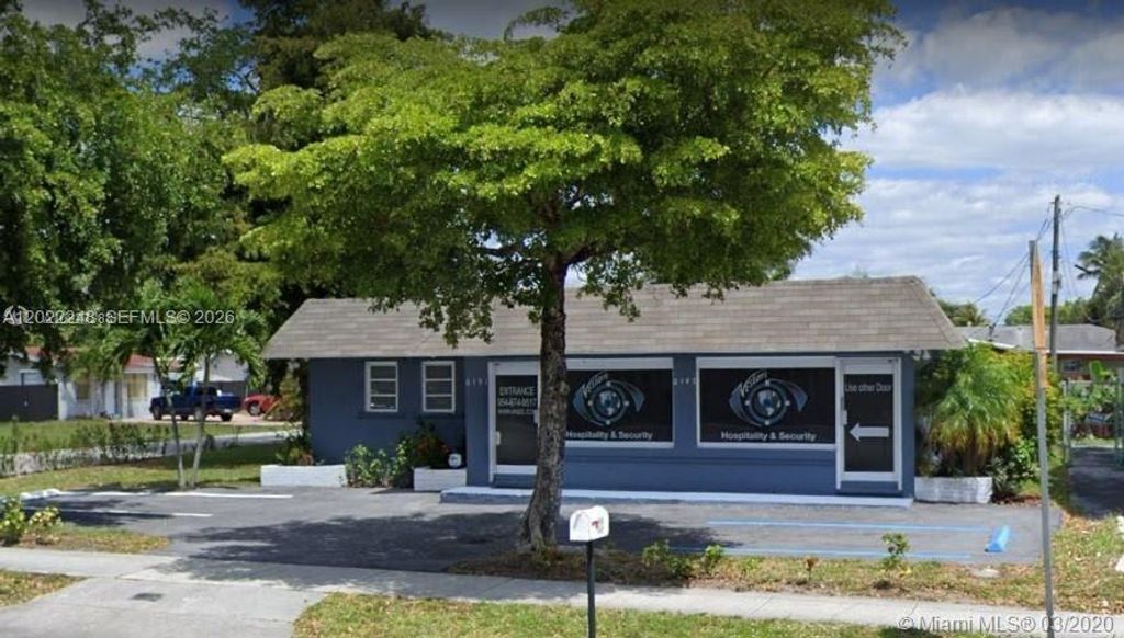 Photo of 6151 Washington St, Hollywood, FL 33023 (MLS # A12022248)