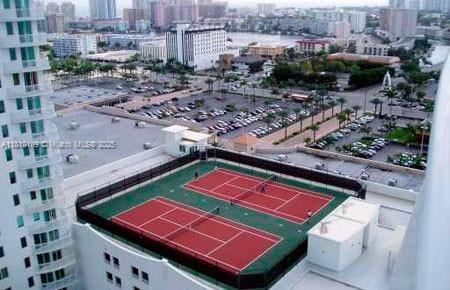 DUO CONDOMINIUM WEST - Residential Lease