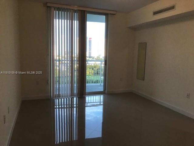 DUO CONDOMINIUM WEST - Residential Lease