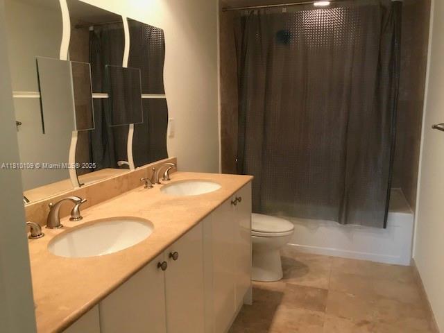 DUO CONDOMINIUM WEST - Residential Lease