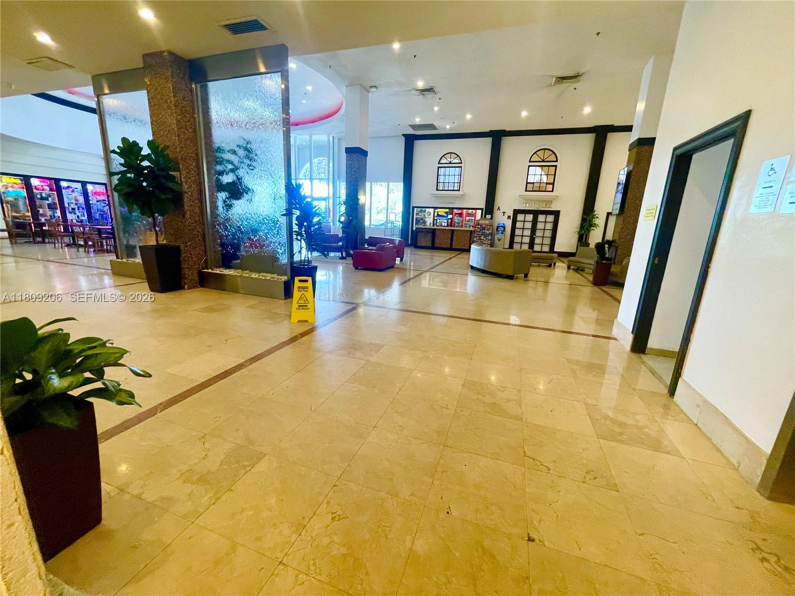 THE AVENTURA BEACH CLUB C - Residential