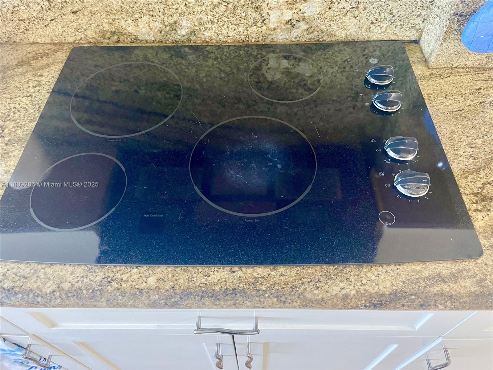 THE AVENTURA BEACH CLUB C - Residential