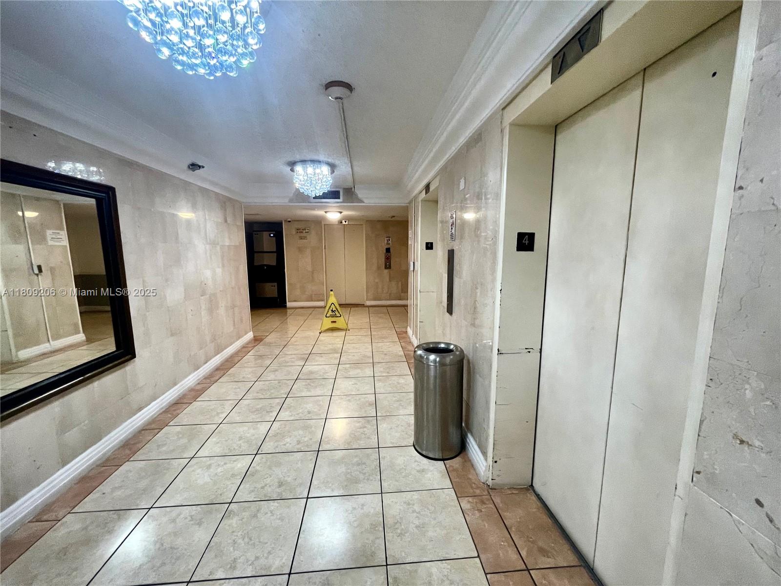 19201 Collins Ave 427