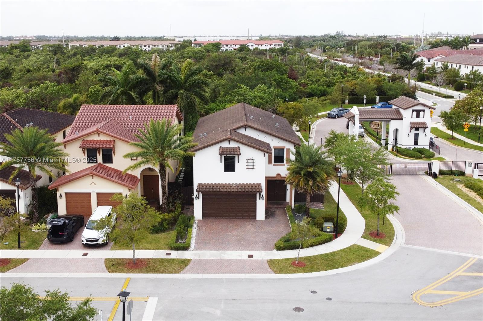 Property for Sale at 8774 Nw 103rd Ave, Doral, Miami-Dade County, Florida - Bedrooms: 5 
Bathrooms: 5  - $1,200,000