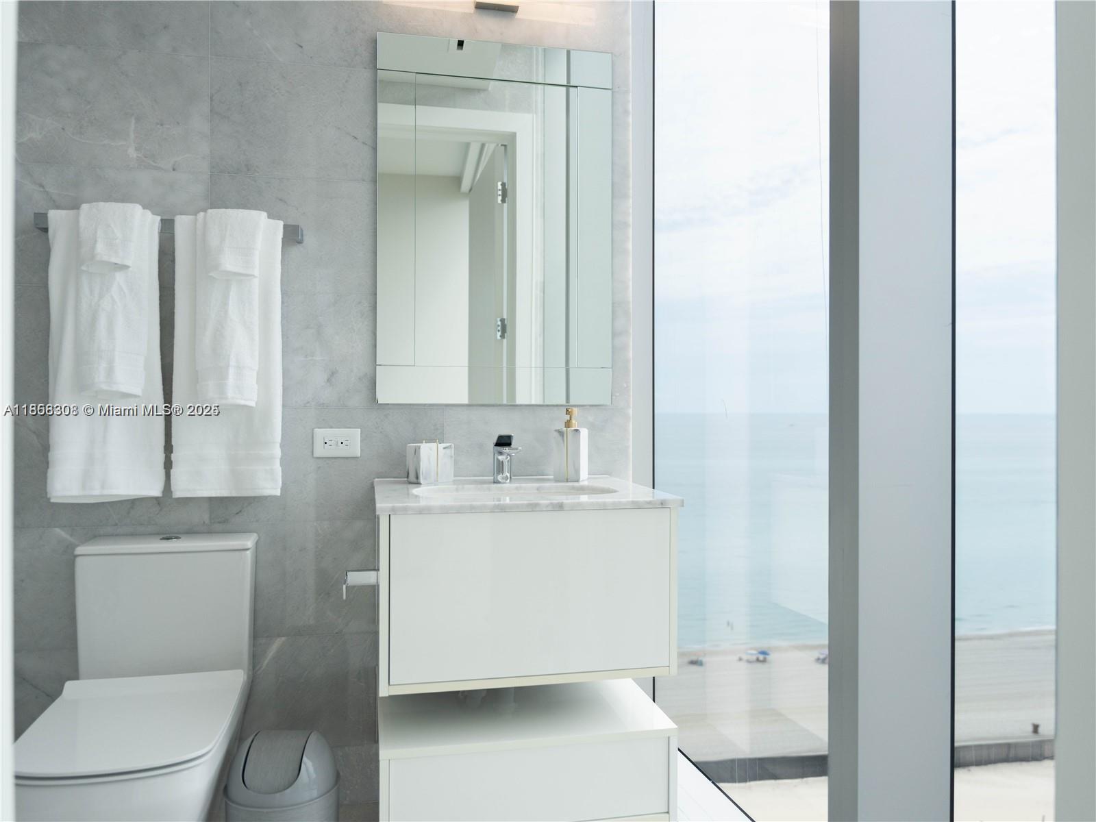 Turnberry Ocean Club - Residential
