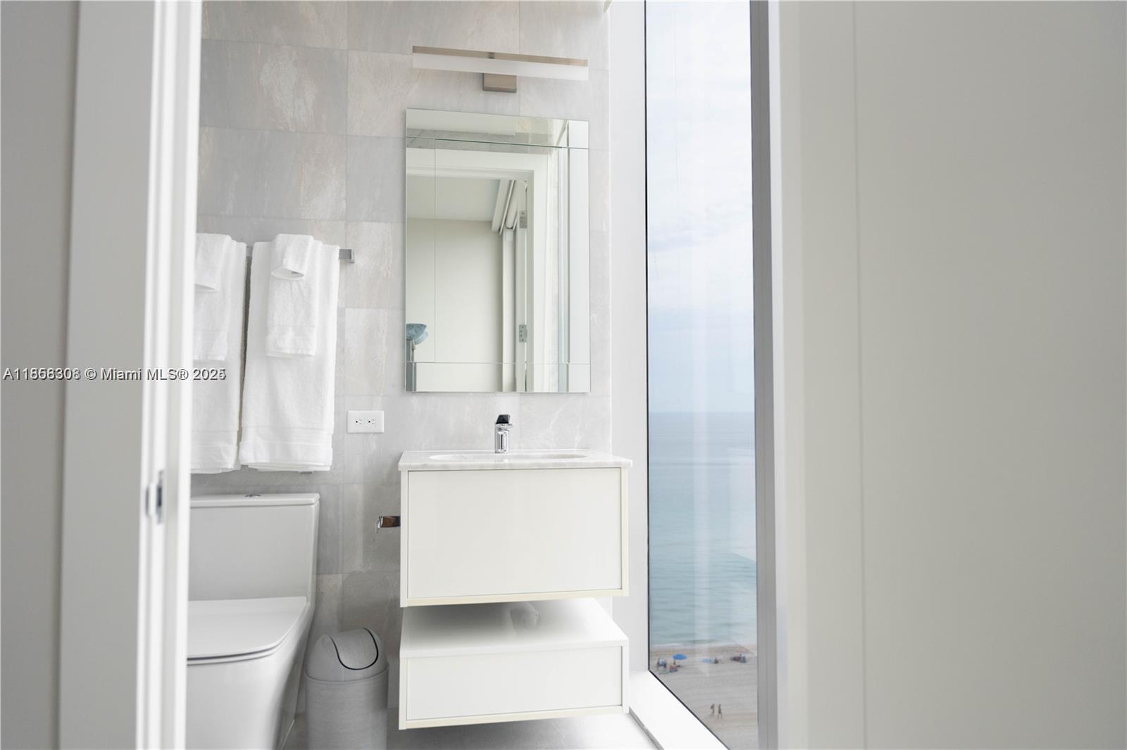 Turnberry Ocean Club - Residential