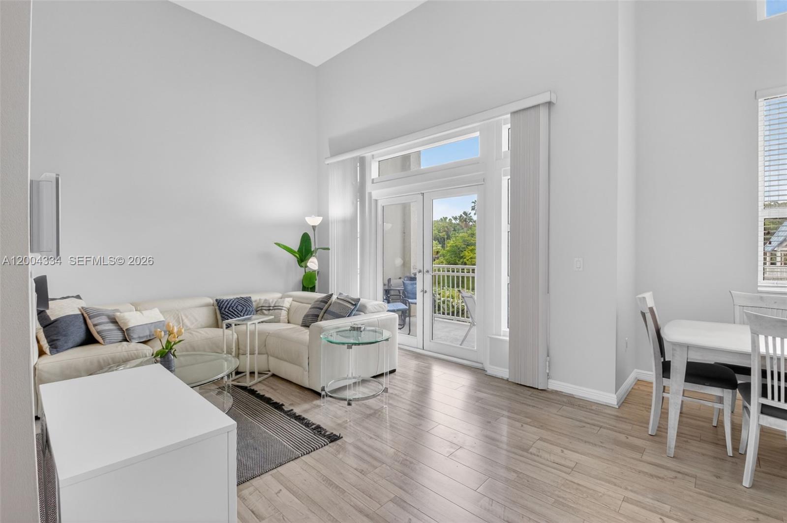 350 N Federal Hwy TH102S