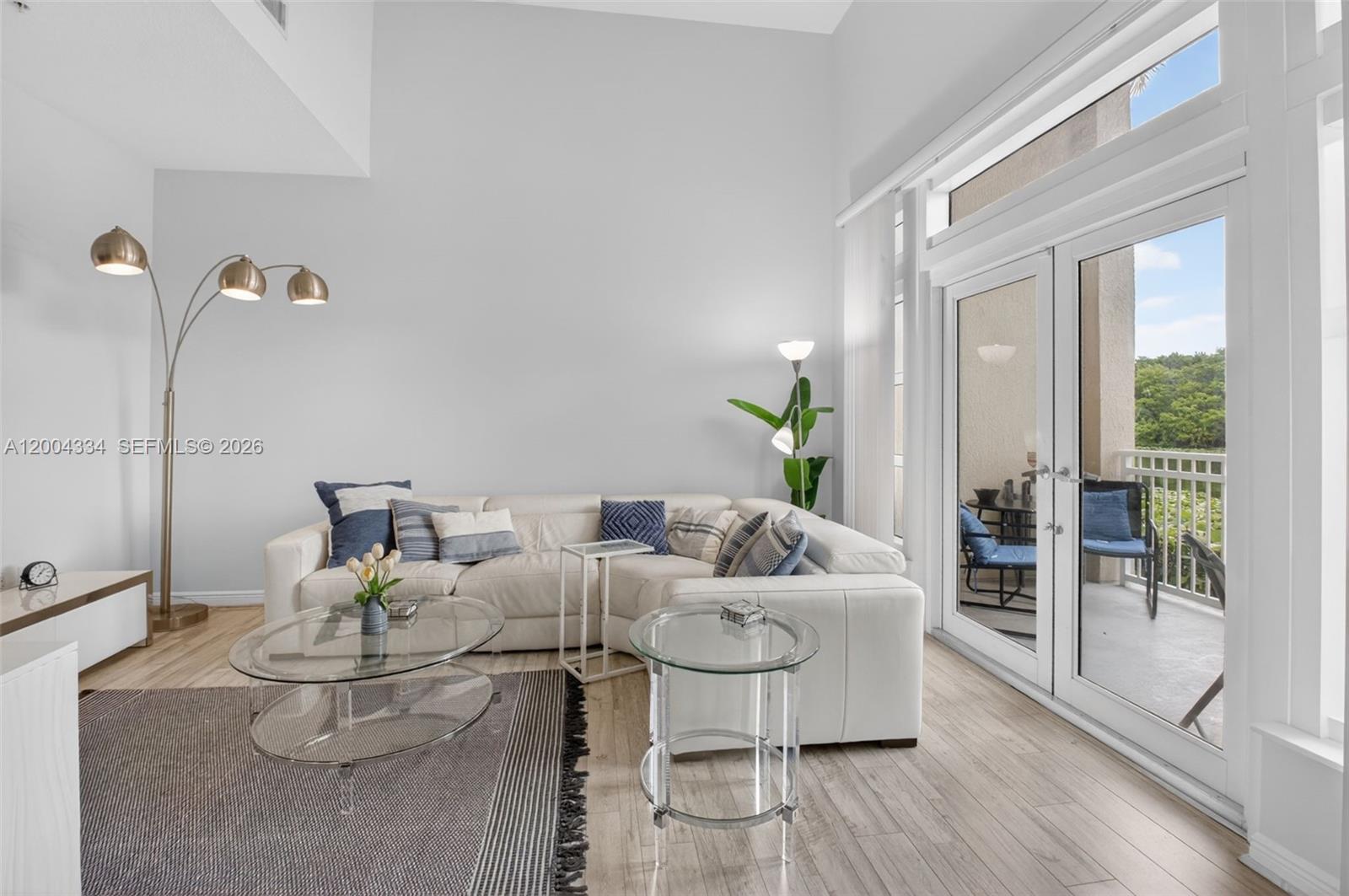 350 N Federal Hwy TH102S