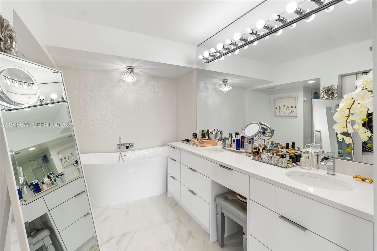 MYSTIC POINTE CONDO NO ON - Residential