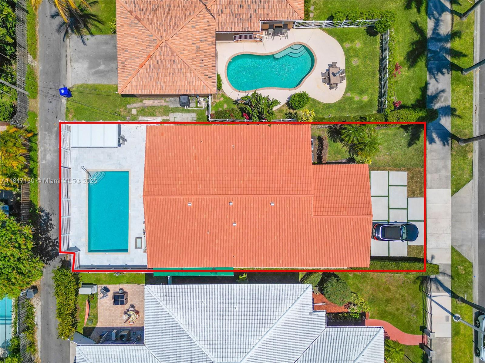 HOLLYWOOD LAKES SECTION - Residential